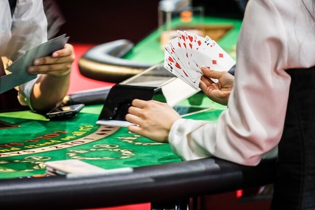 Wild symbol substitution creating a winning line